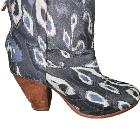 Rag & Bone Blue and Brown Ankle Boots with Stacked Heel - Picture 2 of 4